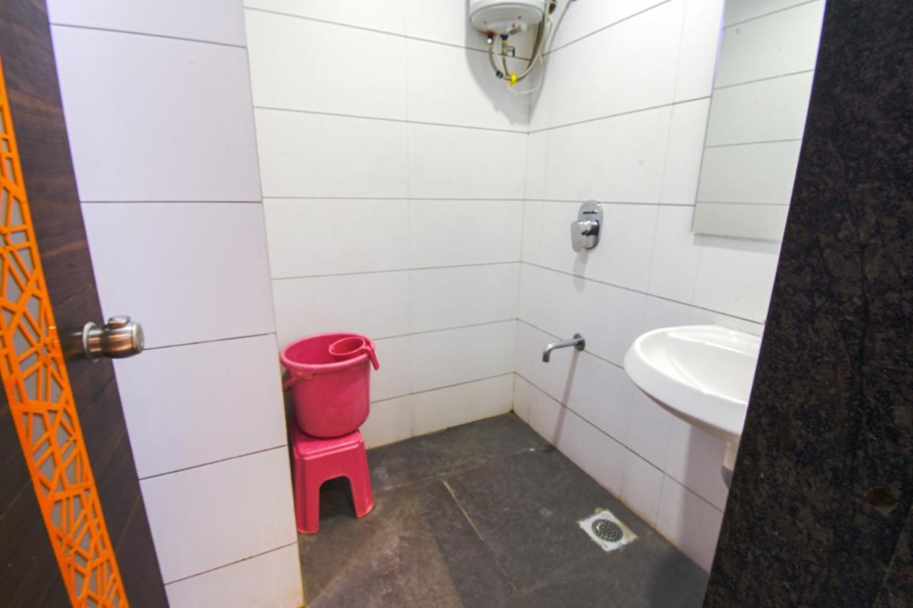 Hotel Ravikiran Kolhápur Kültér fotó